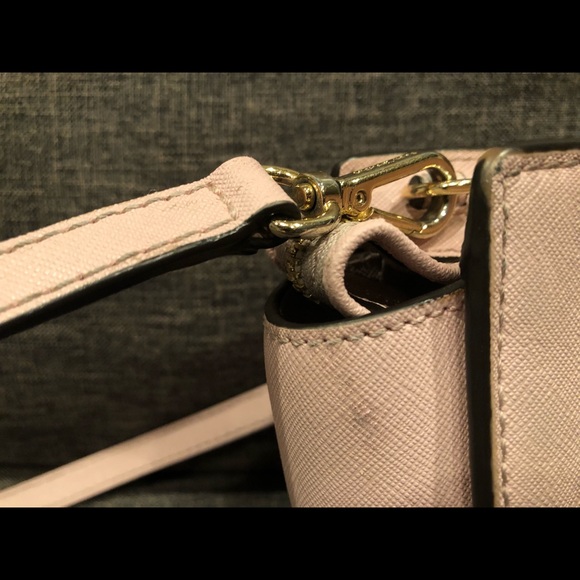 MICHAEL KORS SELMA MEDIUM SAFFIANO LEATHER PURSE - Picture 4 of 5